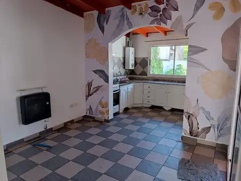 Depto Tipo Casa en Alquiler de 3 ambientes