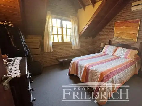 Casa en Venta con 8 cocheras