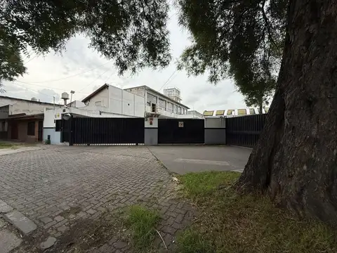 Galpon en Alquiler en Lomas del Mirador, USD 30.000