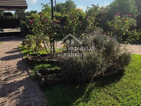 Casa  en Venta en Barrio Parque Sakura, Exaltación de la Cruz, G.B.A. Zona Norte