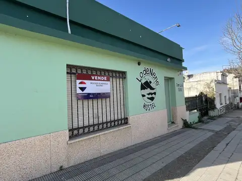 VENTA CASA 4 DORM EN CENTRO DE COSQUIN