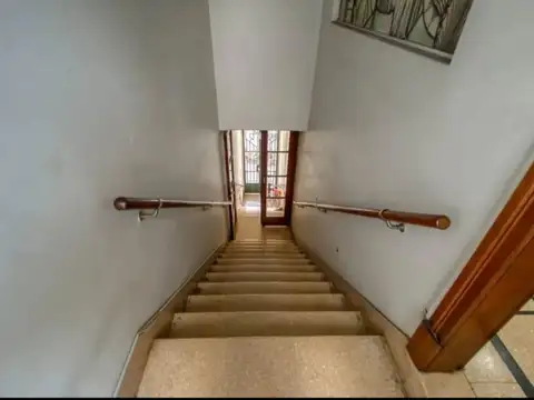 Depto Tipo Casa 7 ambientes con 1 baño