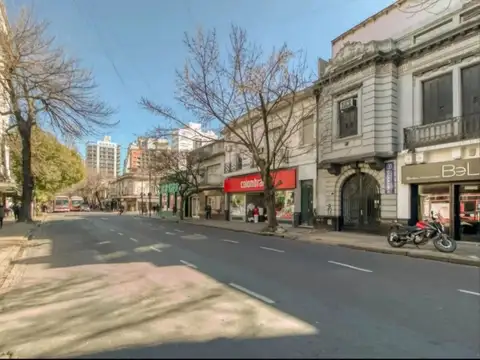 Depto Tipo Casa en Venta de 7 ambientes