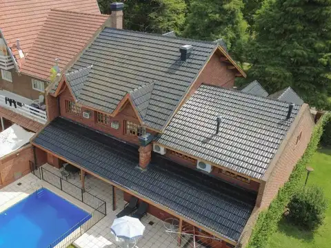 VENTA CASA 8AMB BURZACO