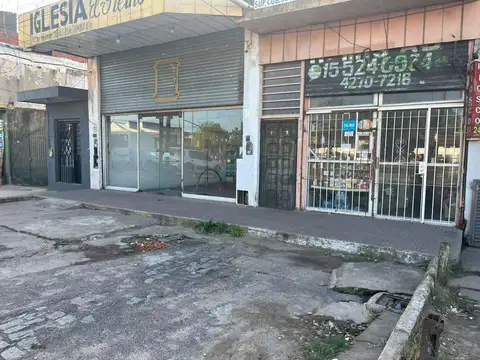 Local en Venta en Bernal Oeste, USD 220.000