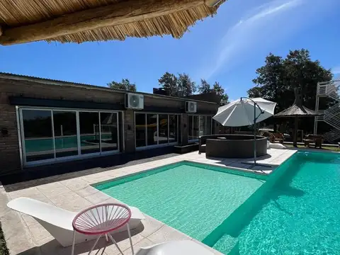 VENTA. Casa Quinta, Complejo en Villa La Ribera