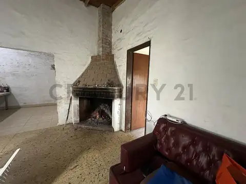 Rivas 900, Piso 955