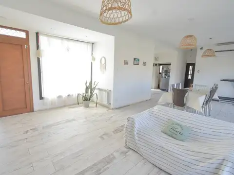 Casa 3 dormitorios Funes Town