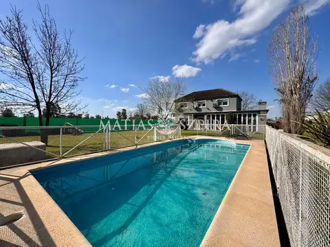 Casa en Venta 4 ambientes en Country Club Boca Ratón