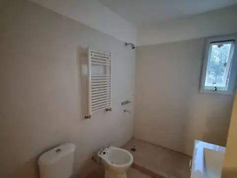Casa en Alquiler en Juana Koslay, $ 900.000