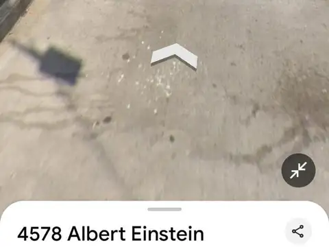 Albert Einstein e/ Avenida Francia y Panamá