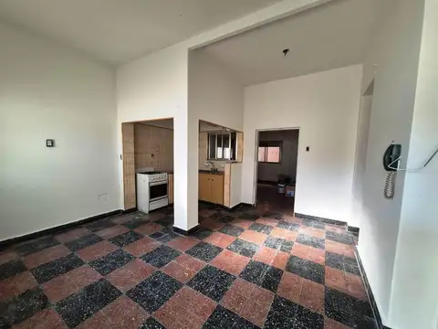 Depto Tipo Casa en Alquiler de 3 ambientes