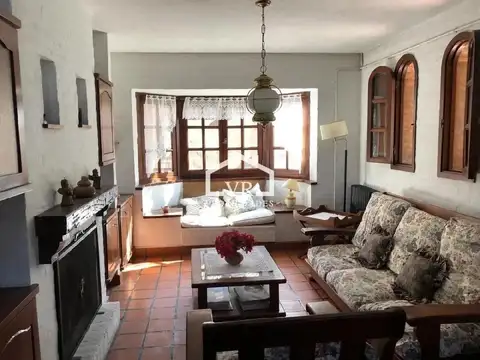 Champagnat C.C. Pilar 100