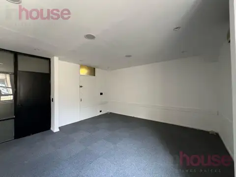 Oficina en Venta al Este