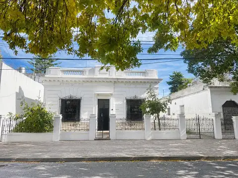 Casa Triplex  en Venta en Villa Devoto, Capital Federal, Buenos Aires