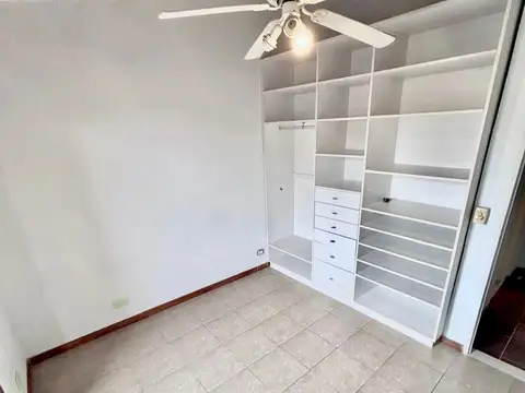 Depto Tipo Casa en Venta en Villa del Parque, USD 275.000