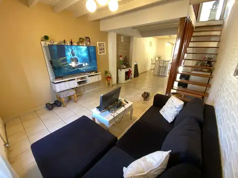 Depto Tipo Casa en Venta de 2 dormitorios