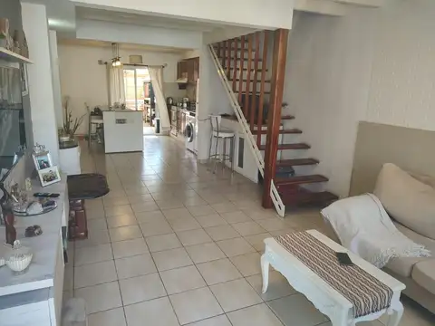 Depto Tipo Casa en Venta en Arcos Del Oeste, USD 90.000