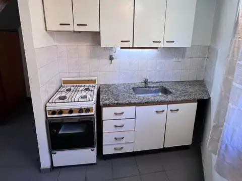 Depto Tipo Casa 3 ambientes con 1 baño