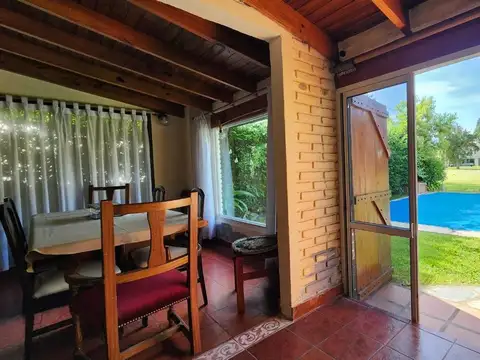 Casa en Venta con 1 cochera