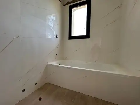 Casa en Venta en La Lonja, USD 170.000