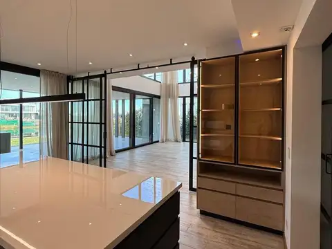 Casa en Venta de 5 dormitorios