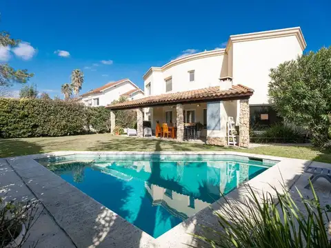 VENTA CASA 5 AMB BARRIO CERRADO MASCHWITZ PRIVADO