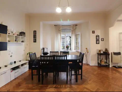 Depto Tipo Casa 5 ambientes con 2 baños