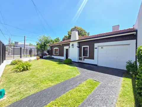 Casa en Venta en Villa Sarmiento, USD 160.000