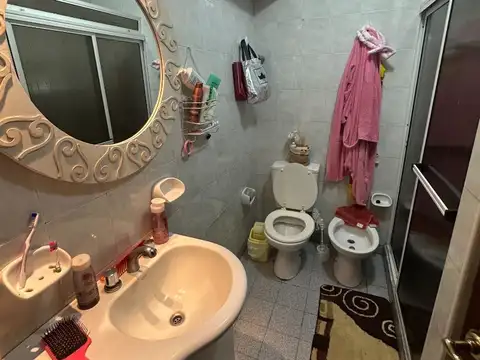 Venta Casa Centrica Servicios Impecable estado Cons