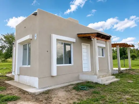VENTA CASA 2 DORM VILLA SANTA CRUZ DEL LAGO TANTI