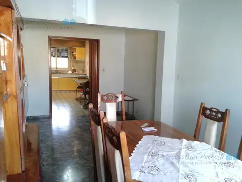 Depto Tipo Casa en Venta con 2 cocheras