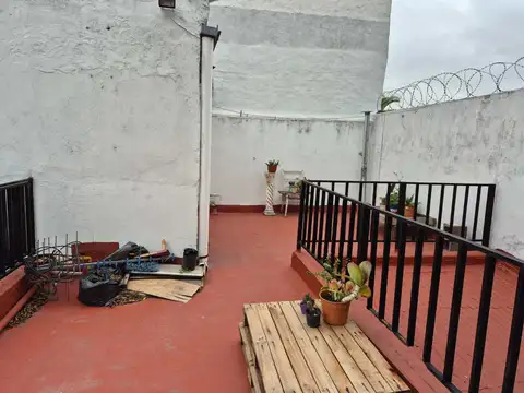 Depto Tipo Casa en Venta 56 años