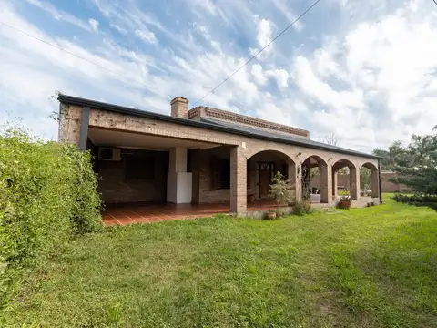 Casa en Venta con 1 cochera