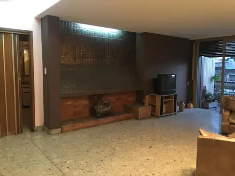 Depto Tipo Casa en Venta de 5 ambientes