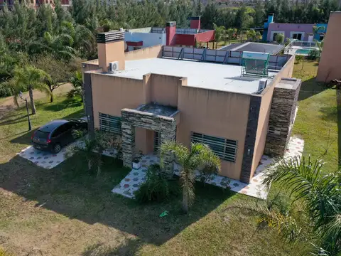Venta Casas en block con cocheras quincho y pileta Colón Entre Rios