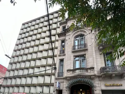 VENTA DE COCHERA , 6TO PISO, RAMPA MOVIL ASCENSOR