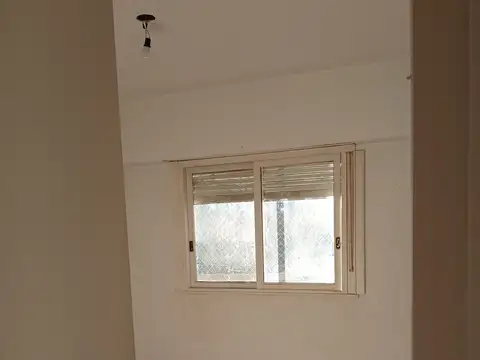 2 Ambientes con vista a barrio residencial