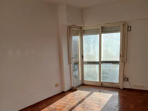 2 Ambientes con vista a barrio residencial