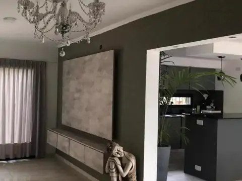 Casa en Venta en Ezeiza, USD 230.000