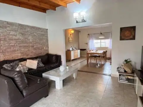 Casa en Venta en Ituzaingo, USD 180.000