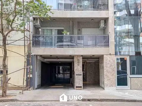 Dorrego y Salta - Cochera.