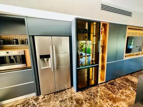 Casa en Alquiler al Este