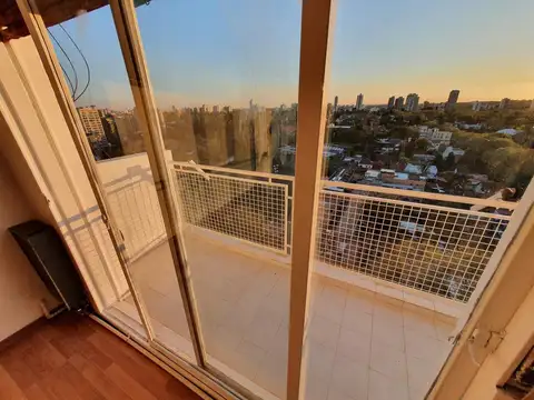 Departamento -  Vicente López, zona Quinta de Olivos , Av Libertador 1700