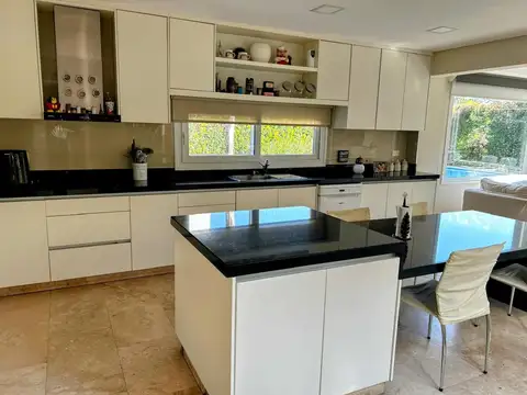 Casa en Venta al Noroeste