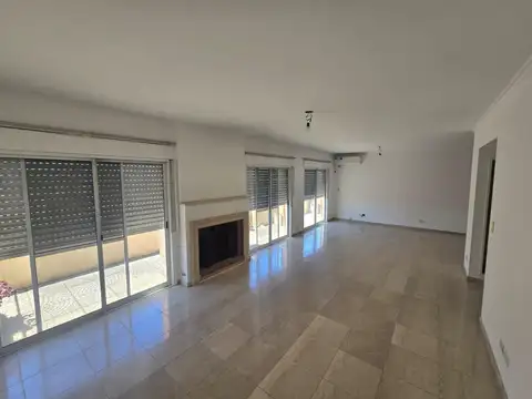 Departamento en Venta de 5 ambientes