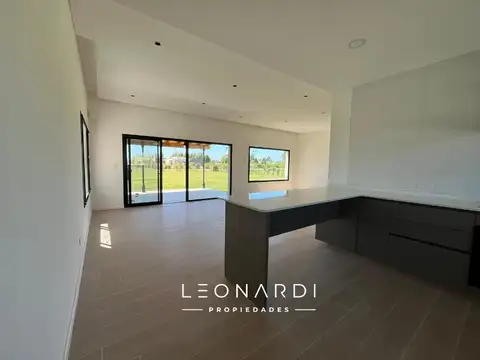 Casa en Venta en Lujan, USD 265.000