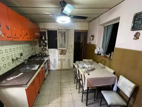 Oficina en Venta con 5 cocheras
