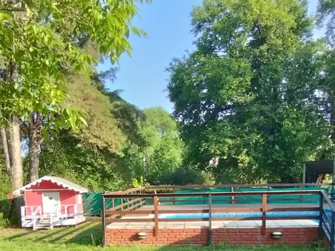 Casa en Venta con 3 cocheras