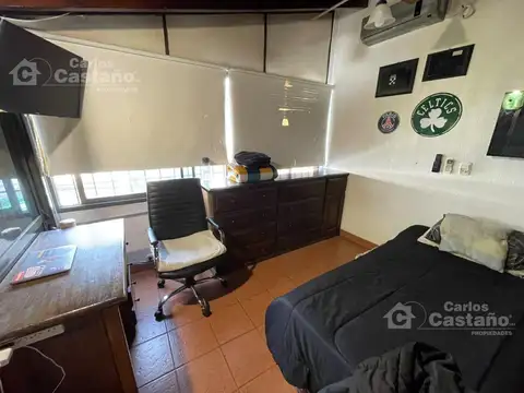 Depto Tipo Casa en Venta de 4 dormitorios